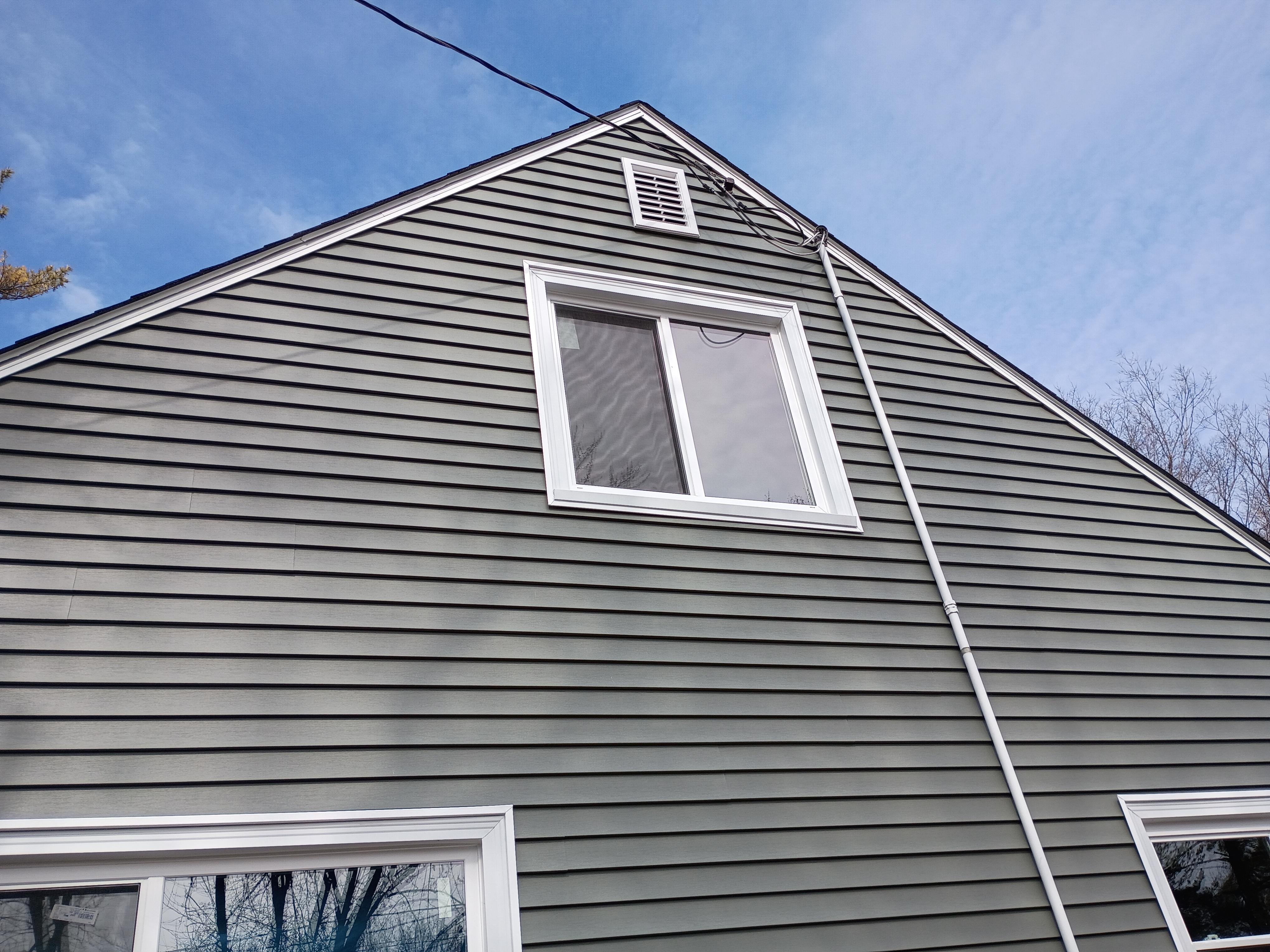 roofing project in Des Moines, Iowa